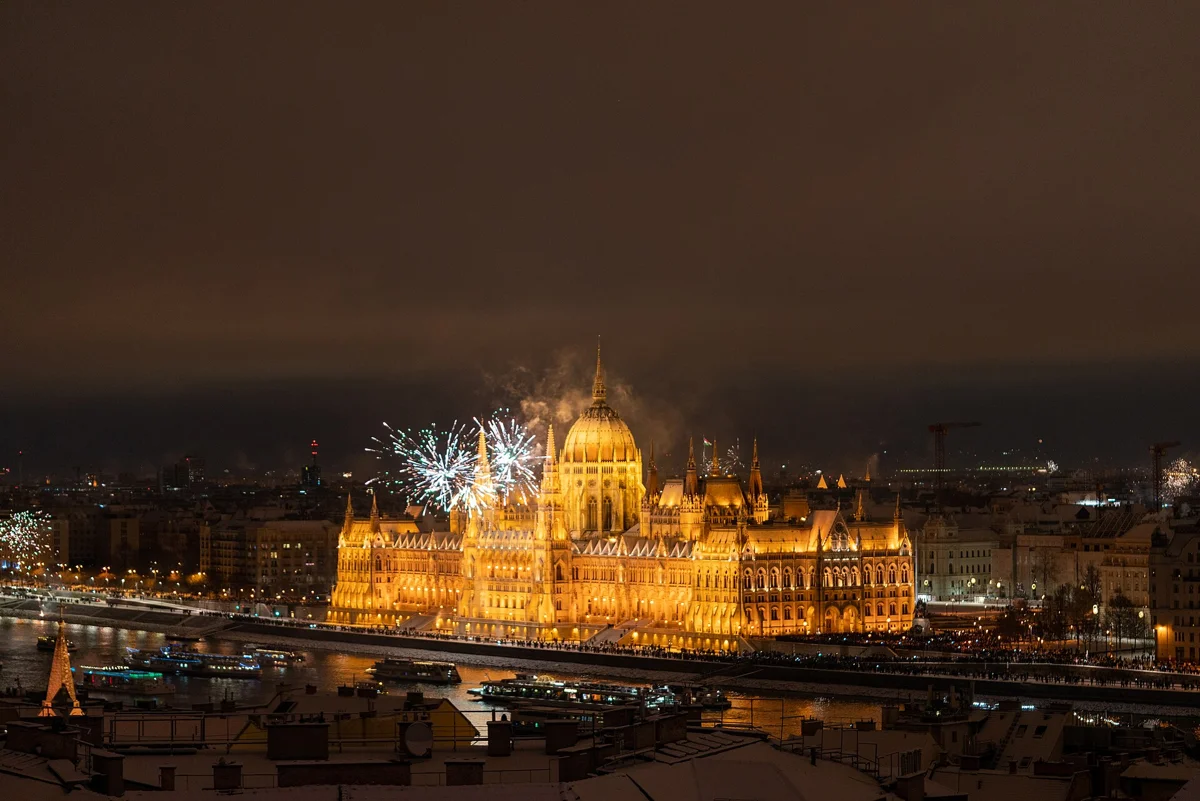 New Year's Eve fireworks by the Parliament after Christmas in Budapest