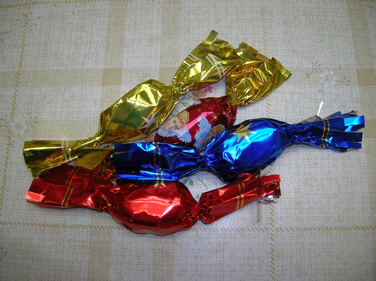 Wrapped szaloncukor fondant candies, a Christmas sweet next to the Budapest chimney cake